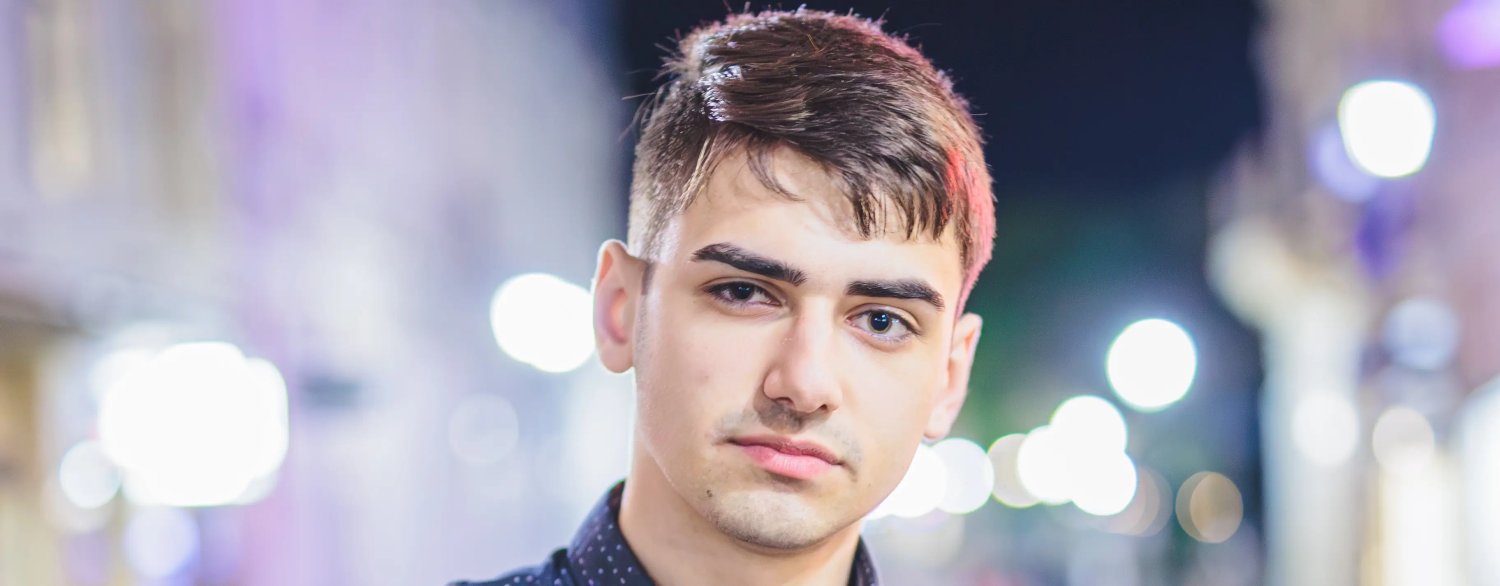 БАБА ТОНКА застава зад Ростислав от Математическата гимназия