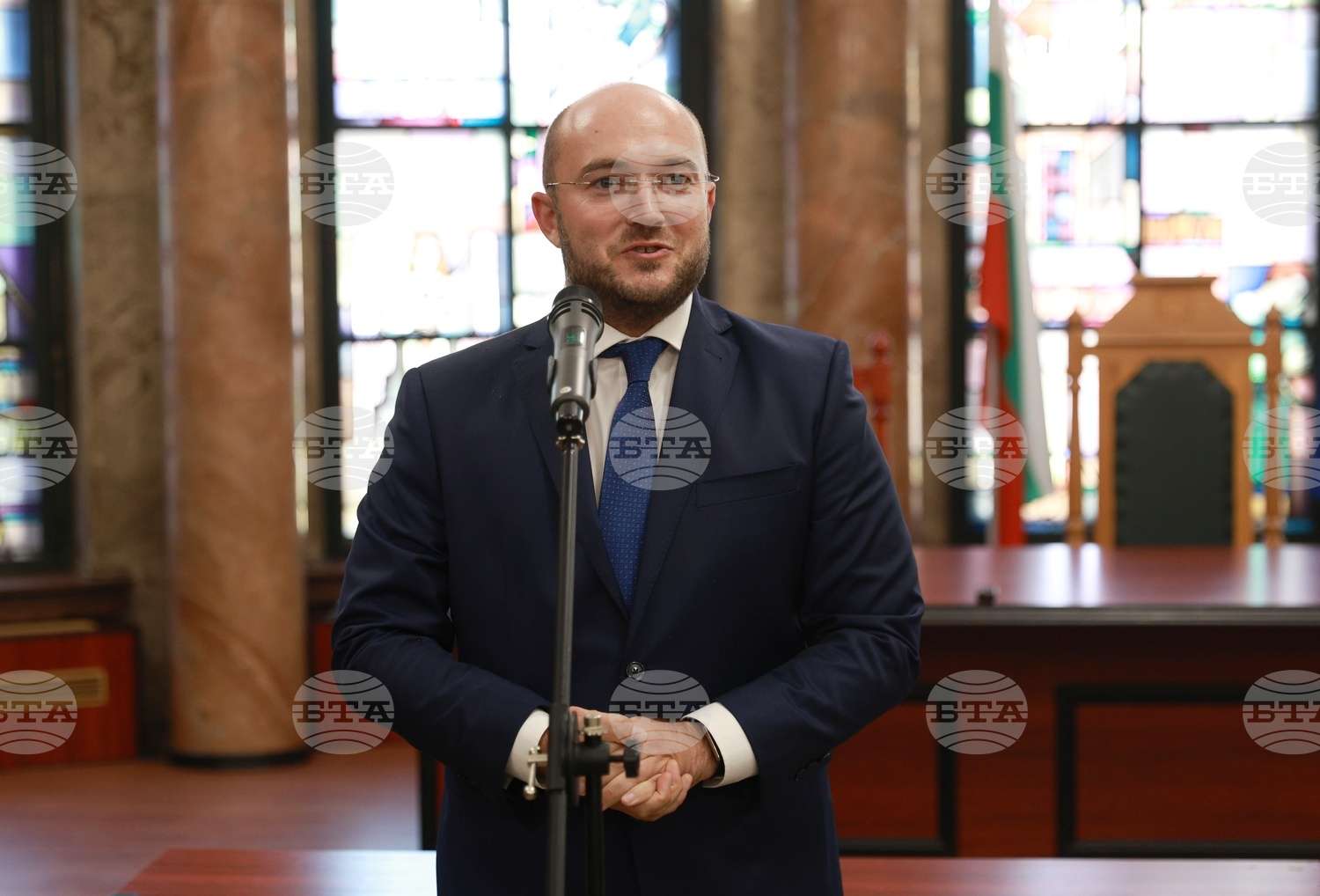 Министър Георгиев увери пострадалите от домашно насилие в Русе, че получават подкрепа