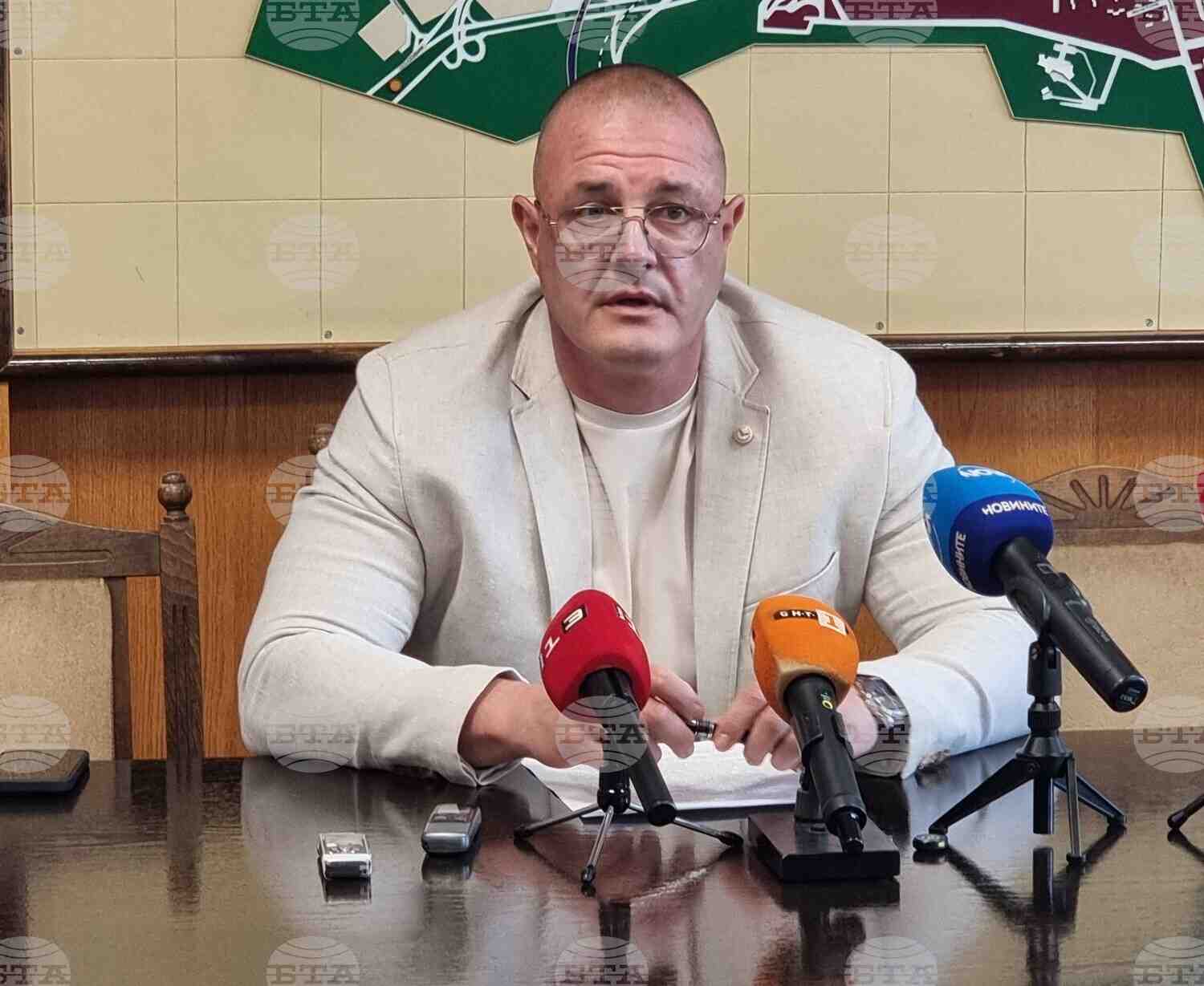Директор на полицията в Русе е в болница след нападение