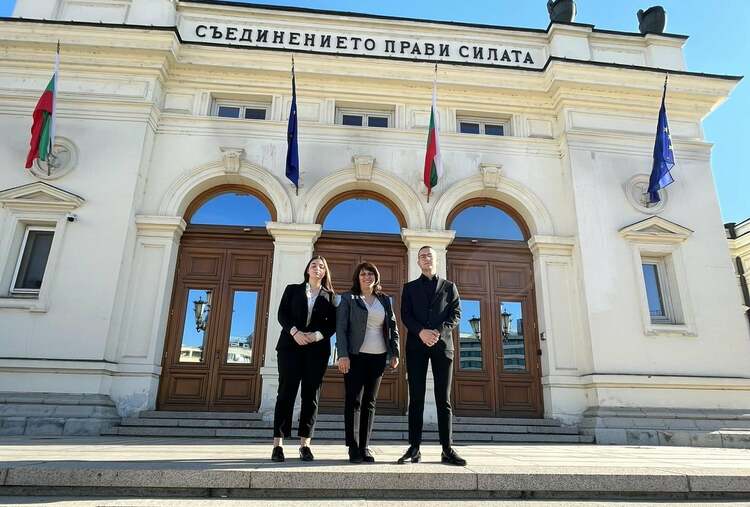 Младежи от Първо Средно училище в Търговище участваха във форум за бъдещето на Европейския съюз