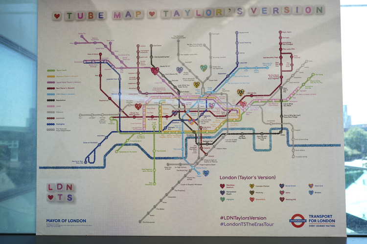 Изложба в Лондон представя емблематичния дизайн на картата на местното метро