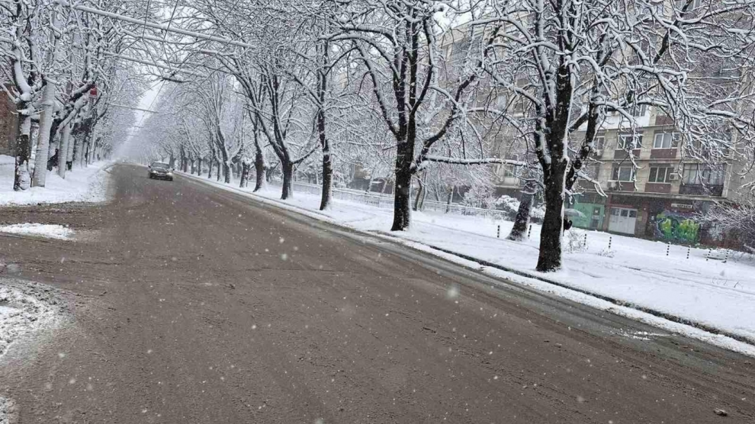 Обстановката в Русе остава спокойна след снощния сняг